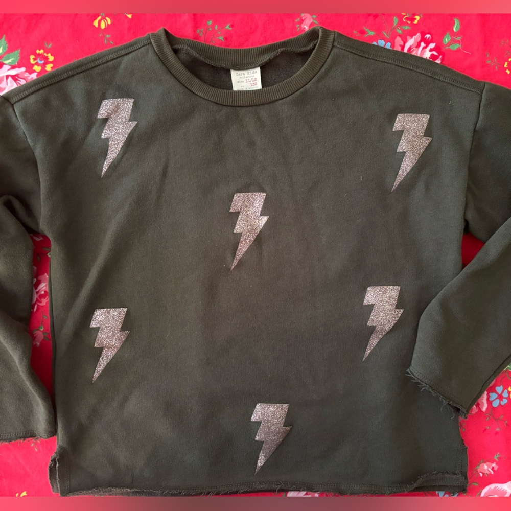 Zara Green Lightning Bolt Sweatshirt